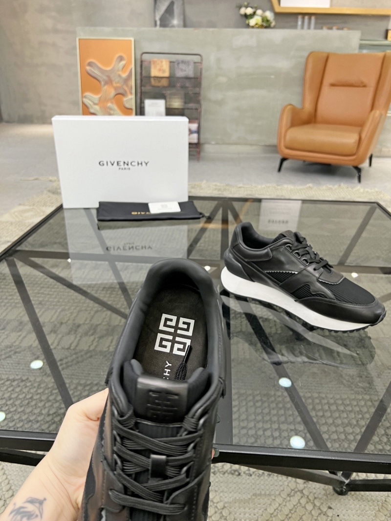 Givenchy Sneakers